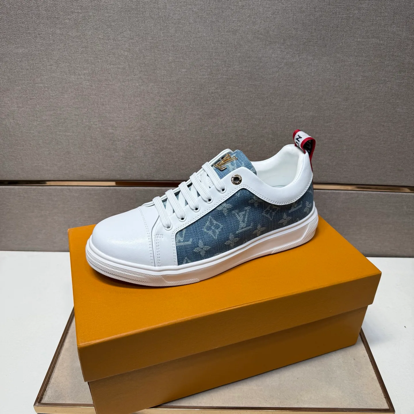 ⬛️Men's shoes 💰p400 [LV～] Men's casual shoes 2025z cabinet sales simultaneously 🔶Size: 38-44#️⃣ 🔷3 colors🔜The upper is made of multi-material splicing ➕Genuine leather lining, comfortable and breathable, sole: original comfortable and wear-resistant outsole, ⚠️real thing📱photographed🎬real thing is better📢📢📢